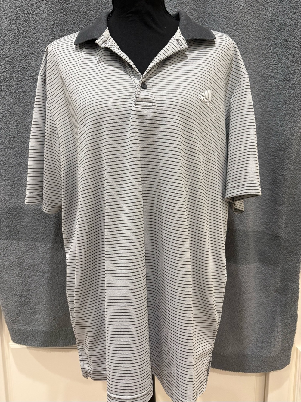 adidas Men’s Light Gray Striped Polo with Dark Gray Collar